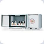 Bezpečnostní skříň nízká - se zásuvkou a křídlovými dveřmi,s požární odolností 90 minut Bezpečnostní skříň nízká - se zásuvkou a křídlovými dveřmi,s požární odolností 90 minut